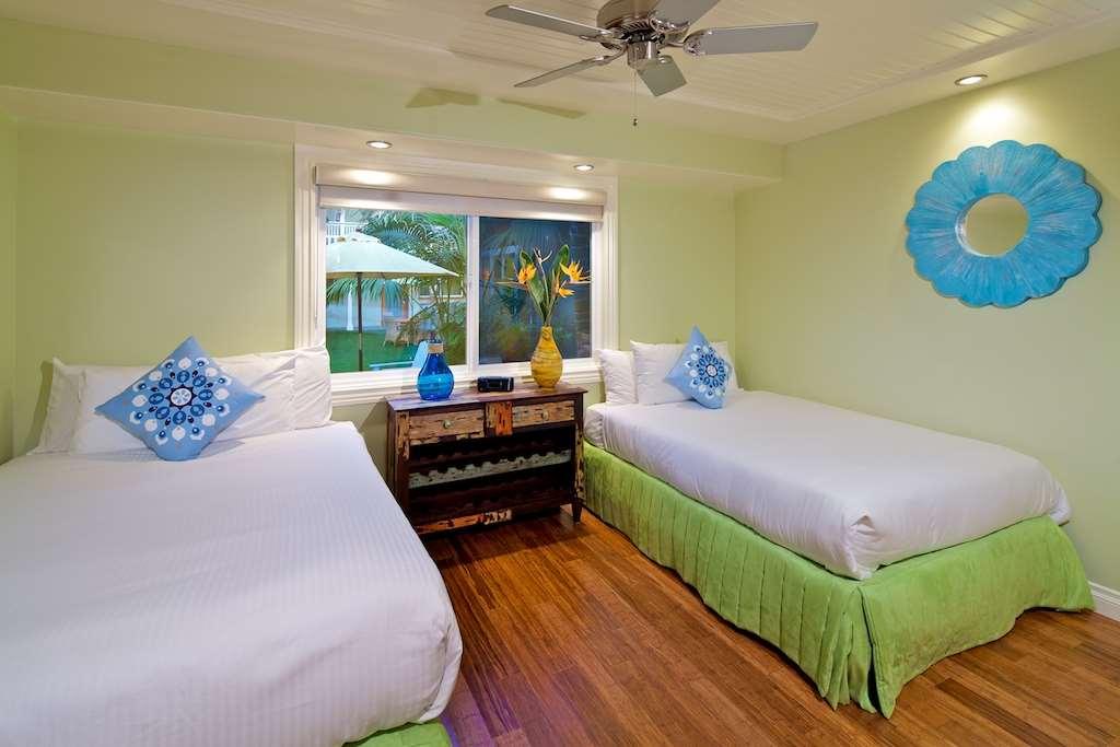 קארסלבד Ocean Palms Beach Resort חדר תמונה